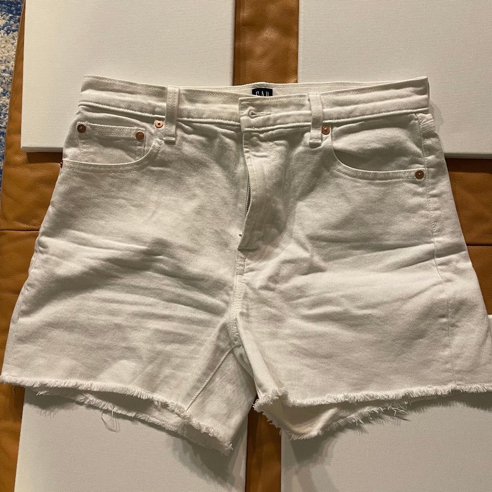 High-waisted Jean Shorts